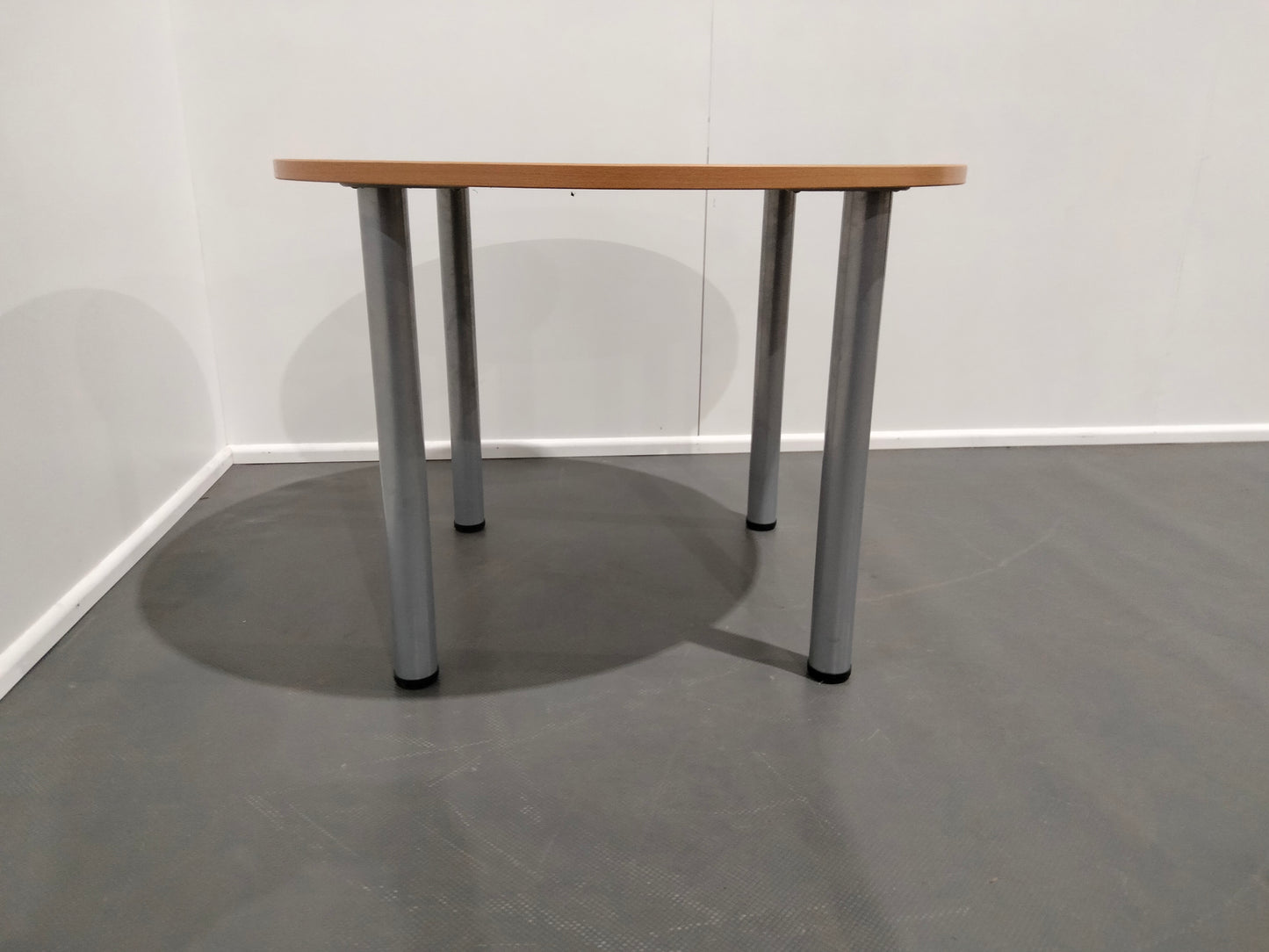 Circular Table