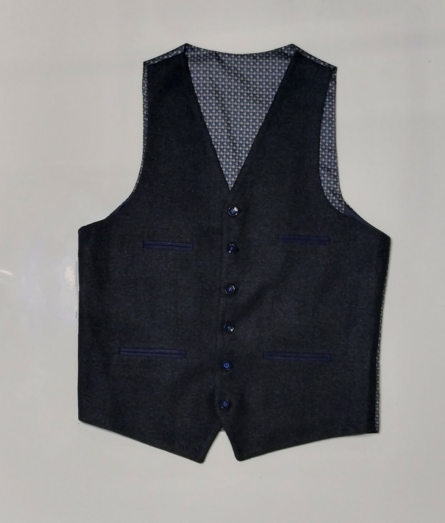 TruClothing Navy Wool Blend Three-Piece Suit with Jacket - 40, Regular Fit, Waistcoat and Trousers - 34, Regular Fit