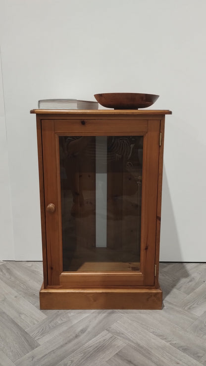 Hi Fi Cabinet