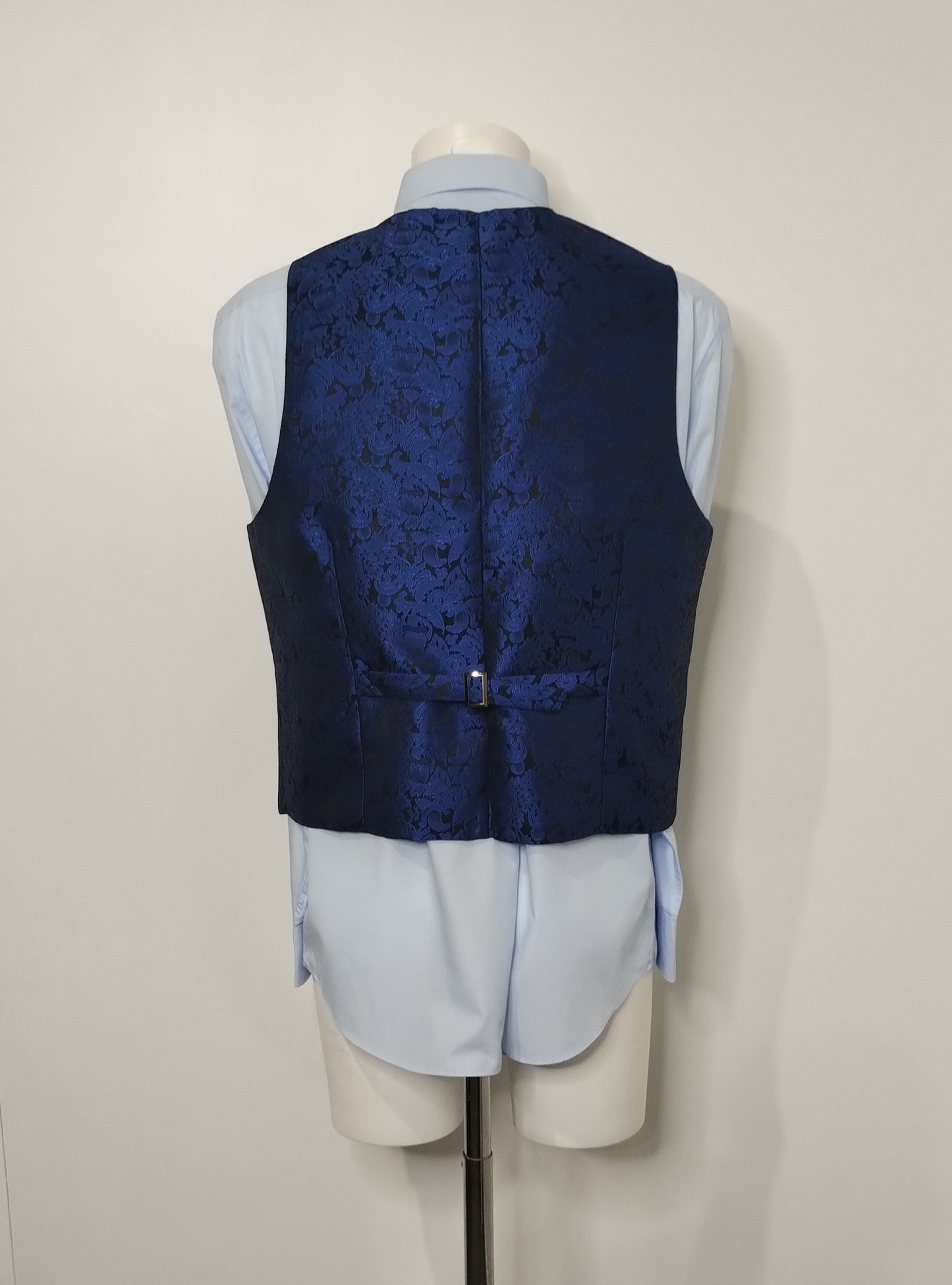 Kudoro Blue and Black Paisley Three-Piece Suit with Jacket - L, Waistcoat and Trousers - 48, Regular Fit