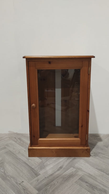 Hi Fi Cabinet