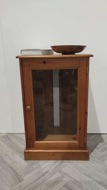 Hi Fi Cabinet