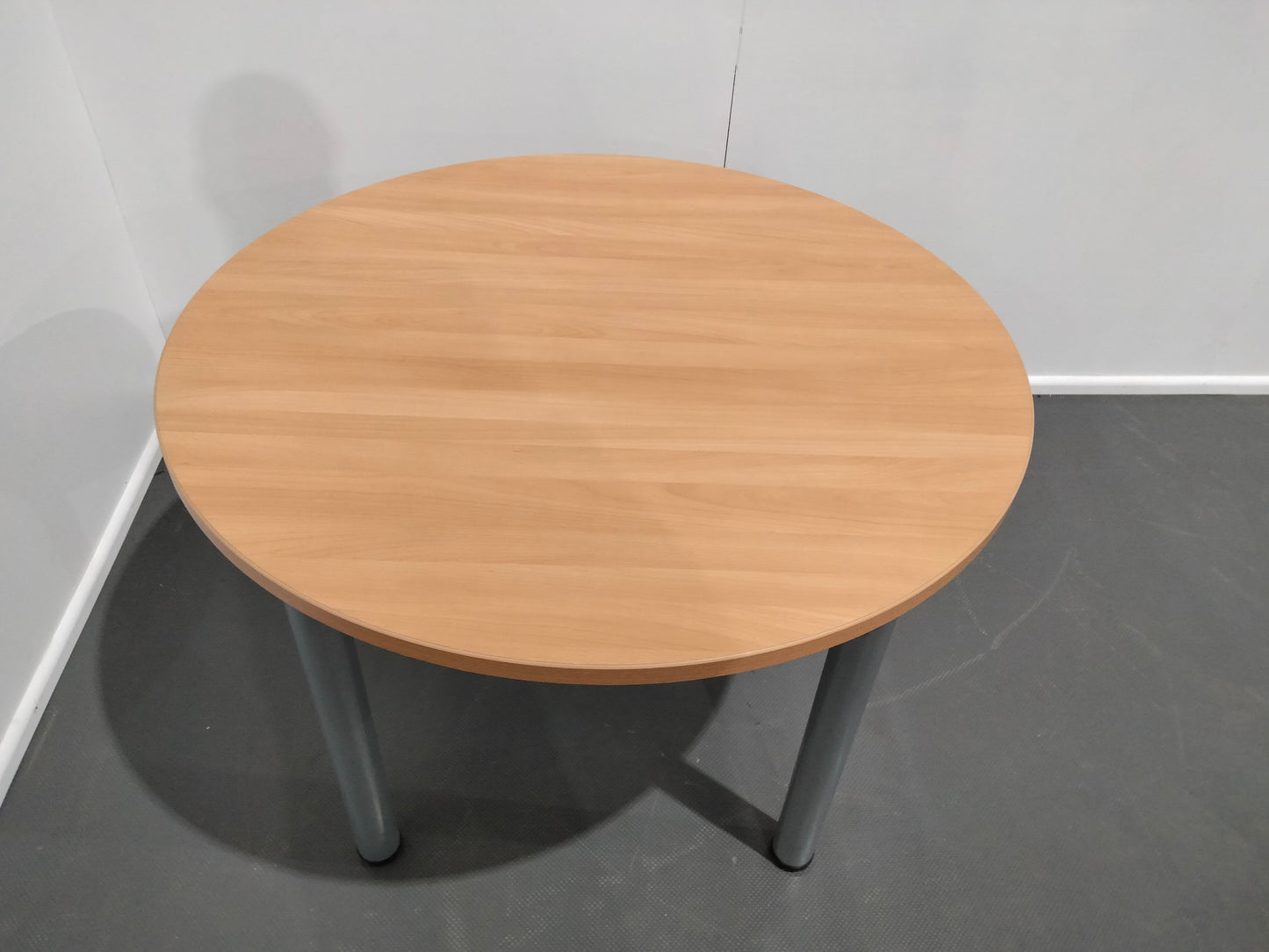 Circular Table