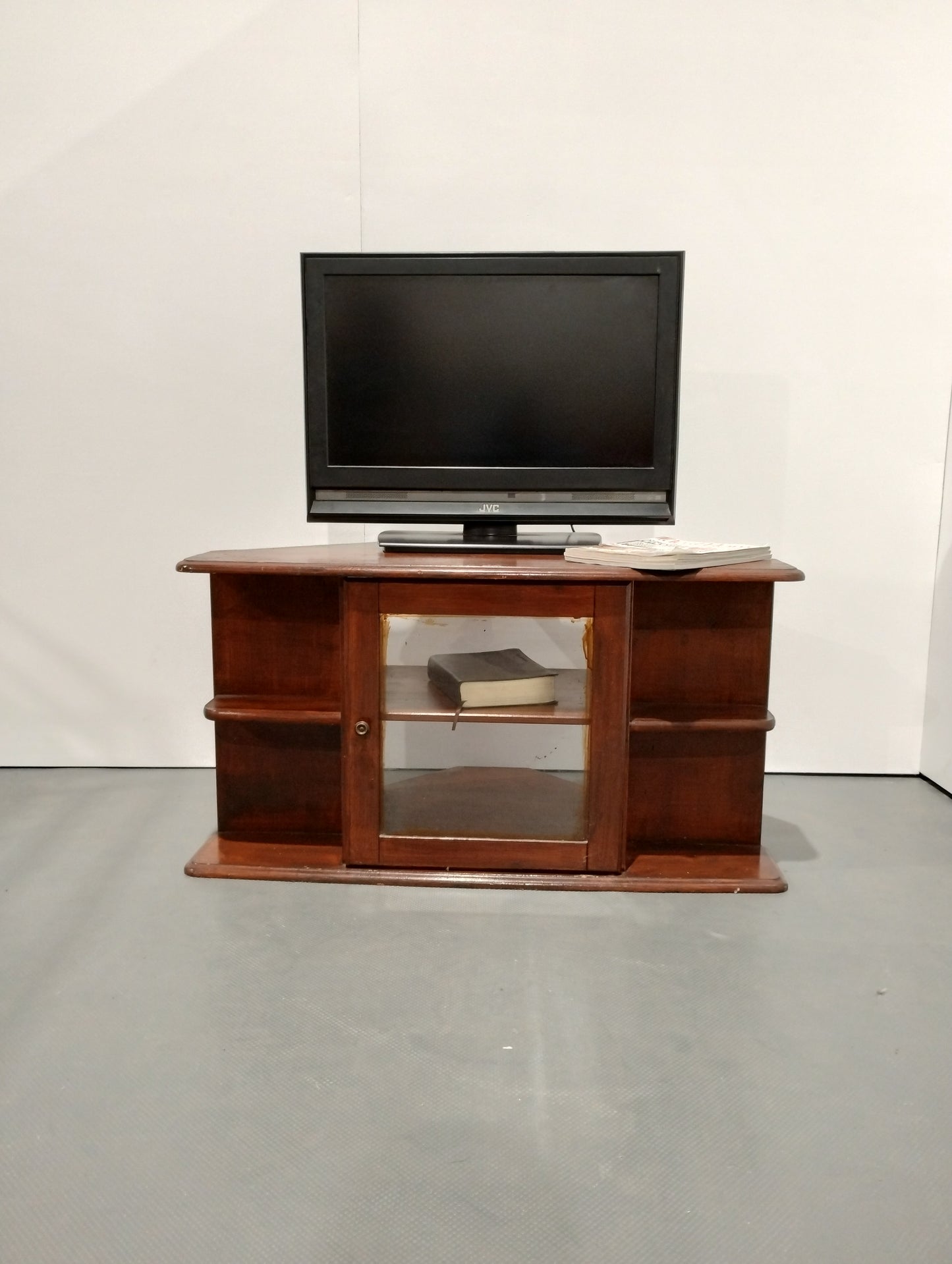 TV Cabinet