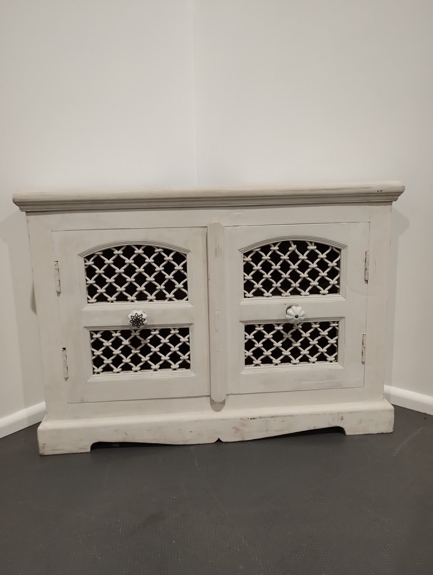 Corner TV Unit