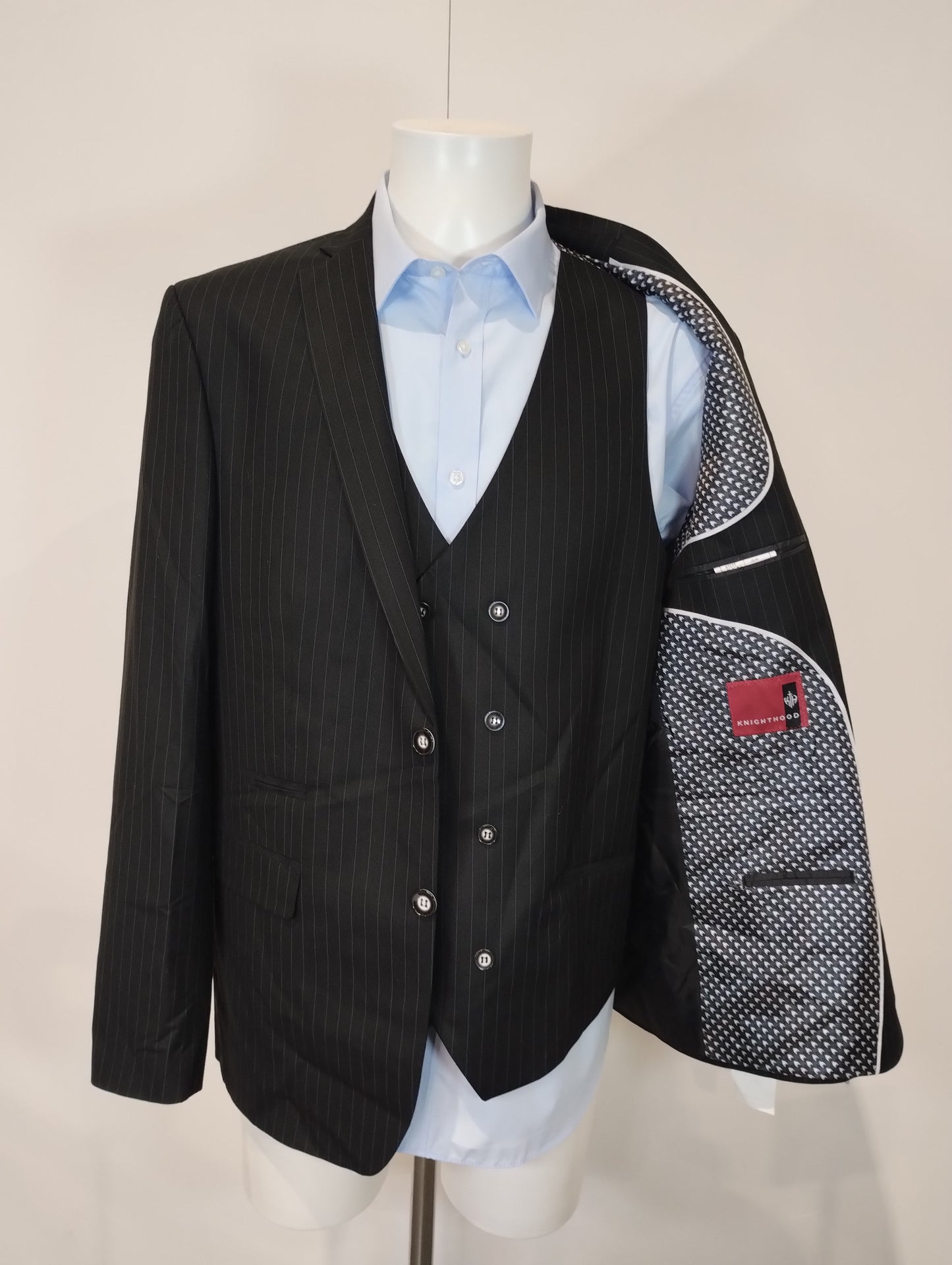 TruClothing Wool Blend Navy Three-Piece Suit with Jacket - 44, Regular Fit, Waistcoat and Trousers - 38, Regular Fit