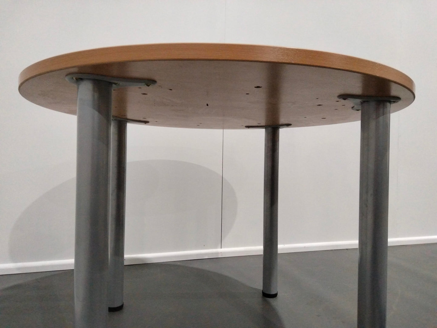 Circular Table