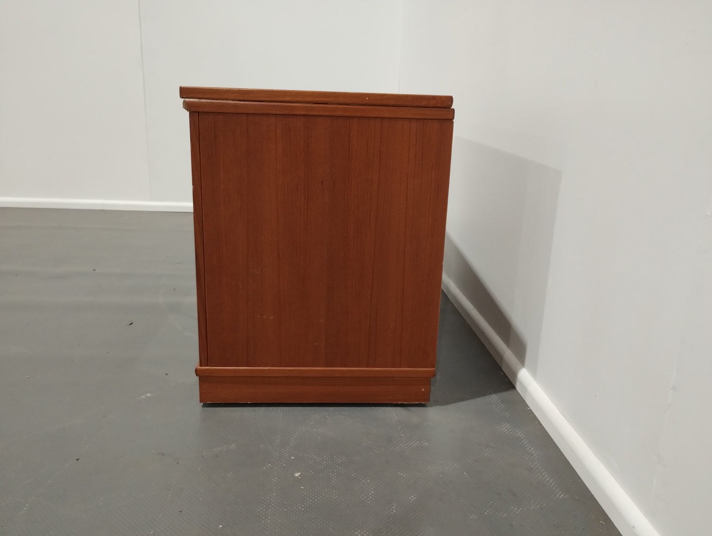 TV Cabinet