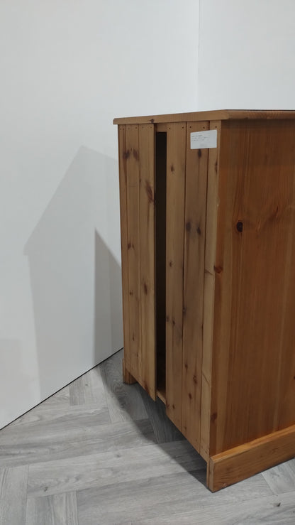 Hi Fi Cabinet