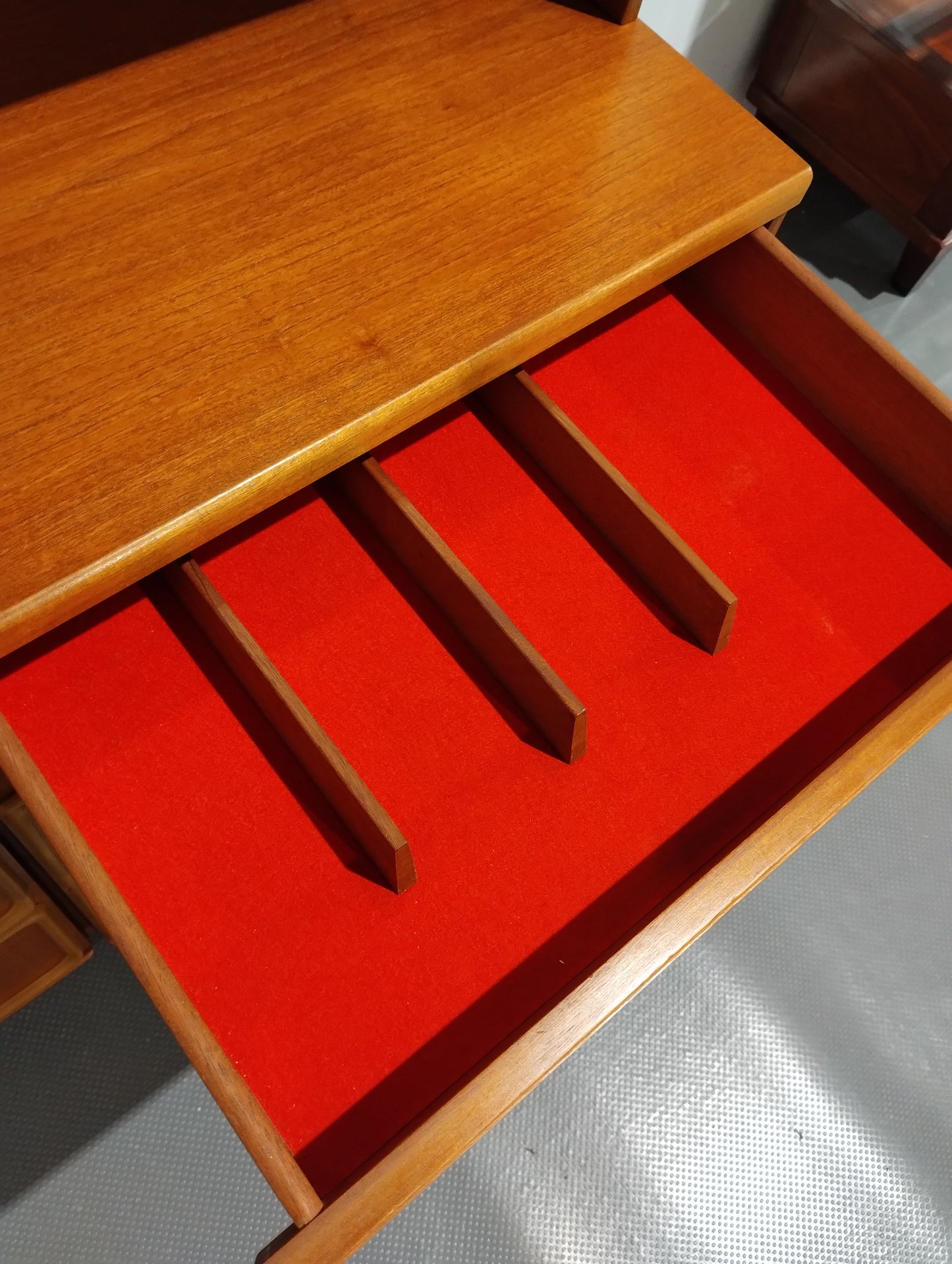 Display Cabinet