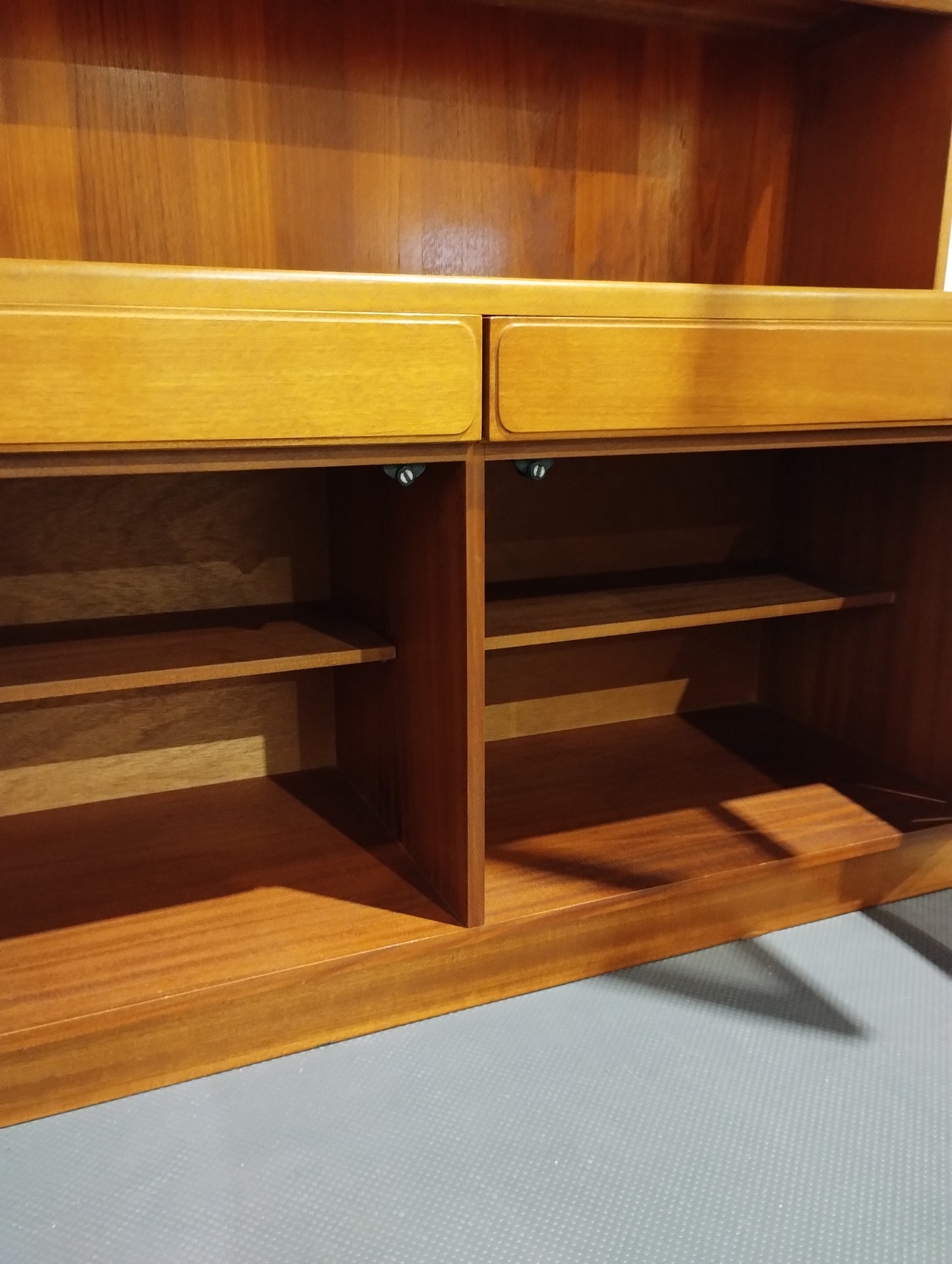 Display Cabinet